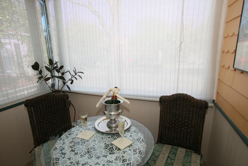 C.W. Worth House Bed And Breakfast Ουίλμινγκτον Δωμάτιο φωτογραφία